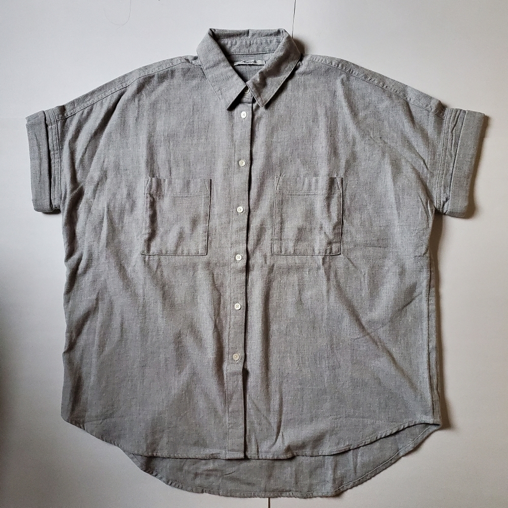 Madewell Gray Button-Down Short Sleeve Shirt